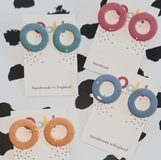 Doughnut shaped statement studs