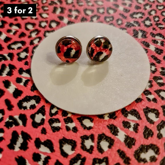 Pink leopard print studs