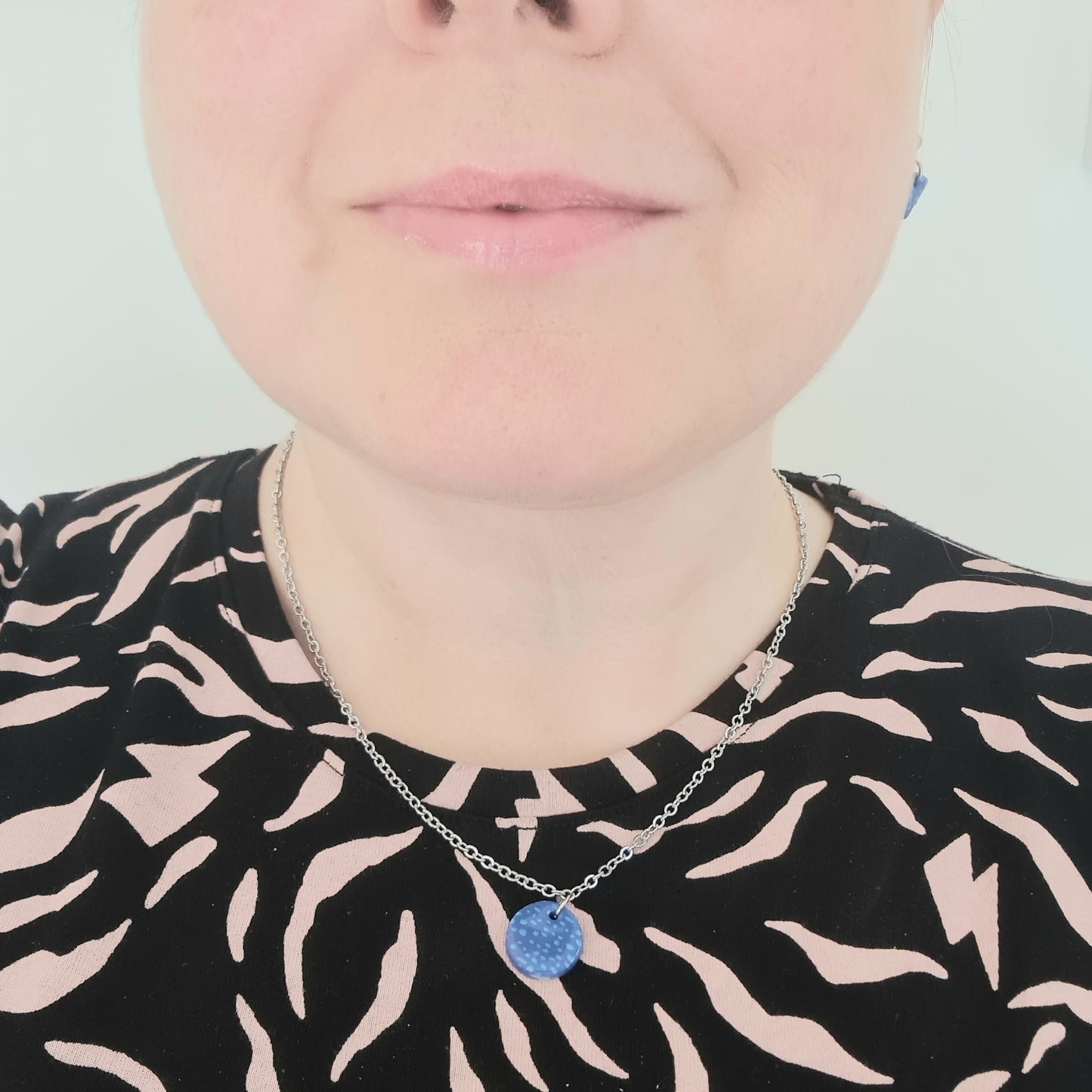 Blue Instant Glow Up Set (FREE necklace)